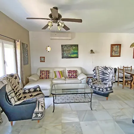 With Private Pool, Fuente Del Gallo, Baba Yaga Apartment *